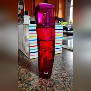 Escada magnesium perfume